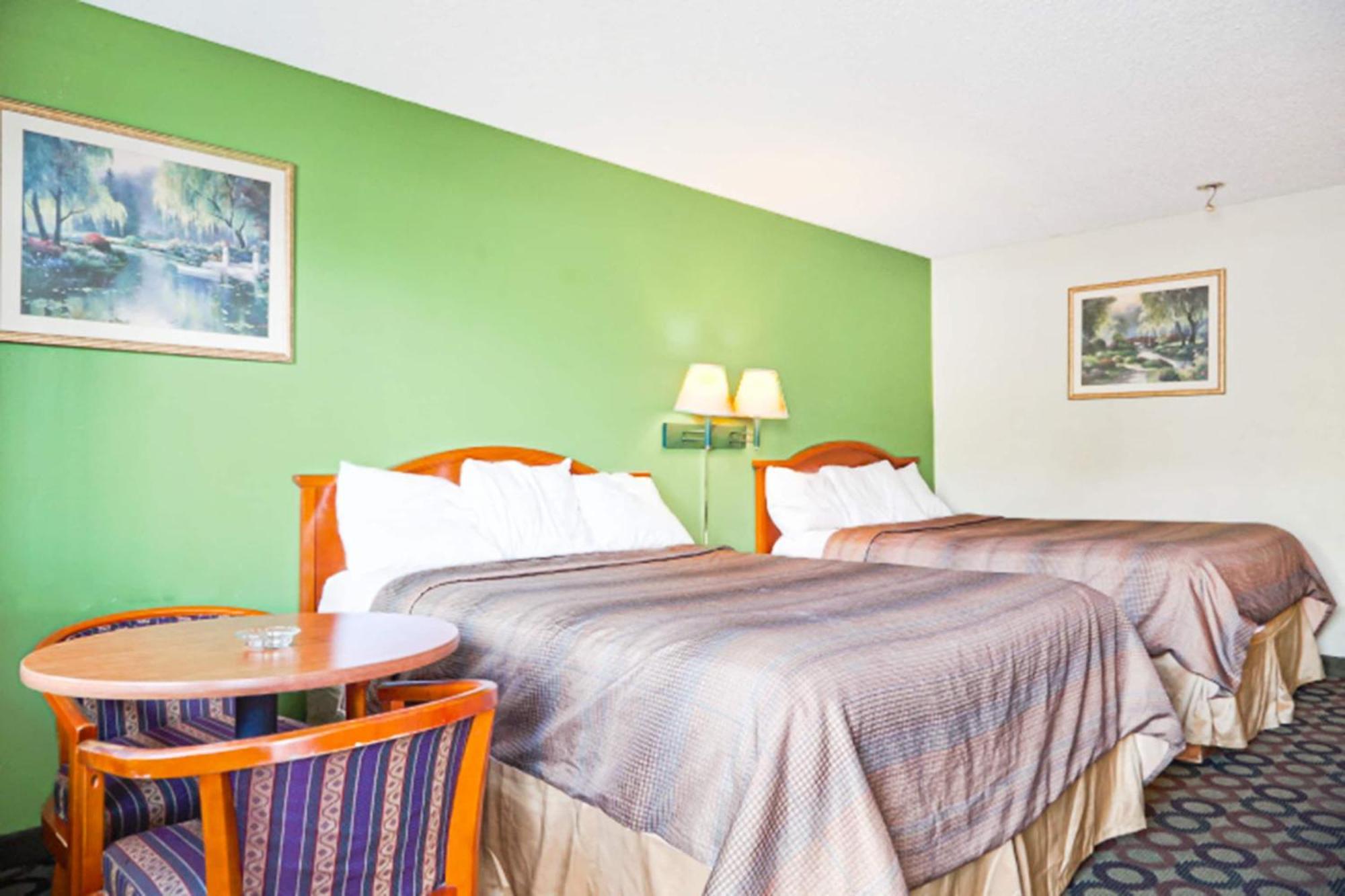 Economy Inn By Oyo אשבורן מראה חיצוני תמונה